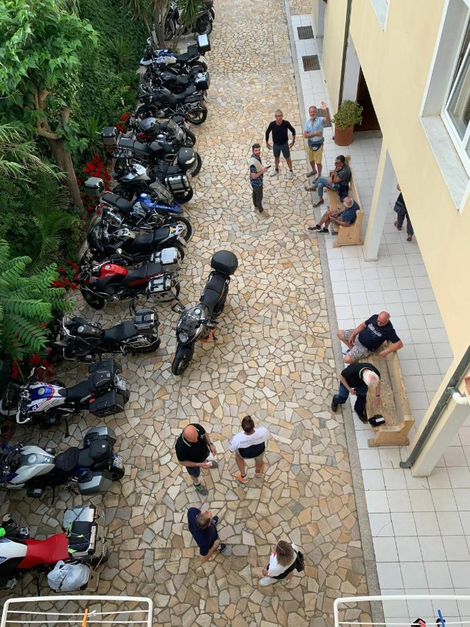 Meta Hotel Santa Teresa Gallura Ngoại thất bức ảnh
